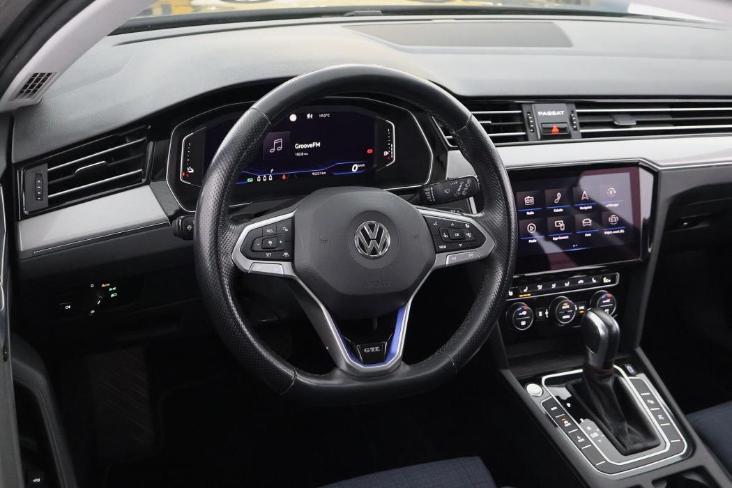 VOLKSWAGEN Passat 2020