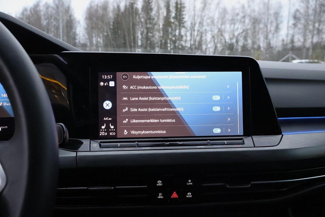 VOLKSWAGEN Golf 2021