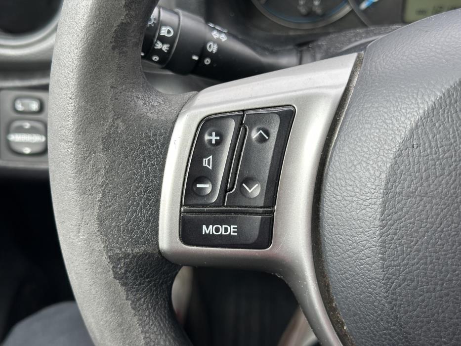 TOYOTA Yaris 2014
