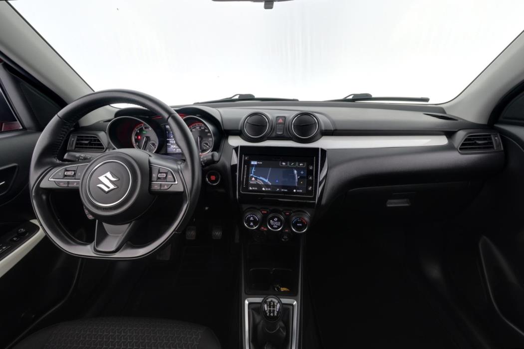 SUZUKI Swift 2018