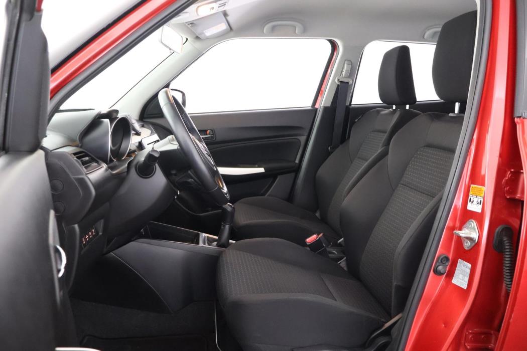 SUZUKI Swift 2018