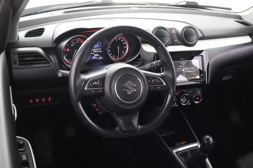 SUZUKI Swift 2018