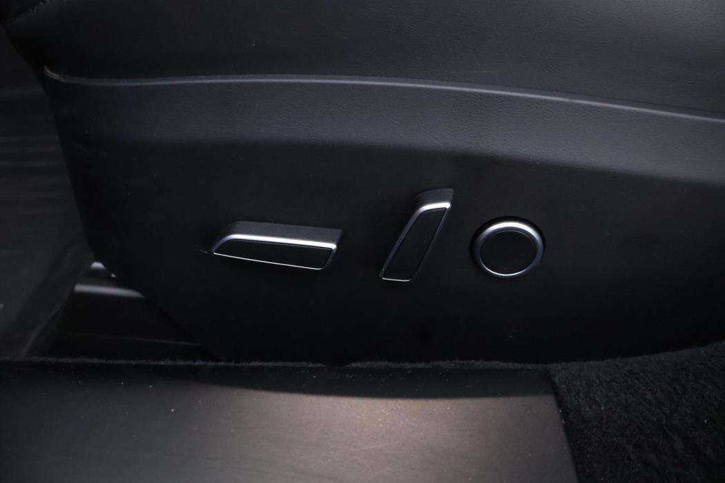 TESLA Model S 2023