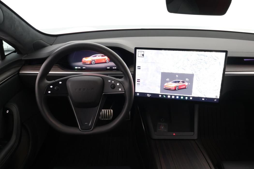 TESLA Model S 2023