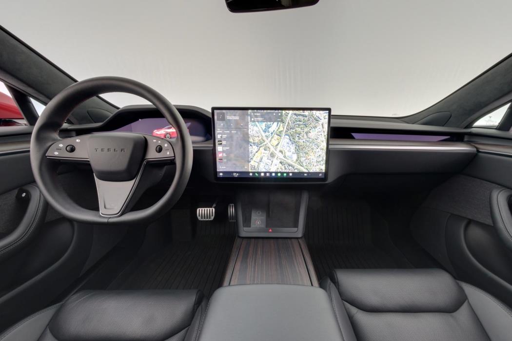 TESLA Model S 2023