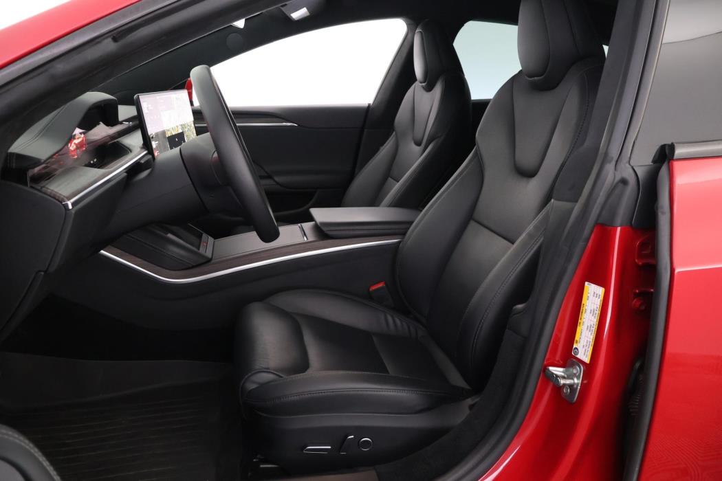 TESLA Model S 2023