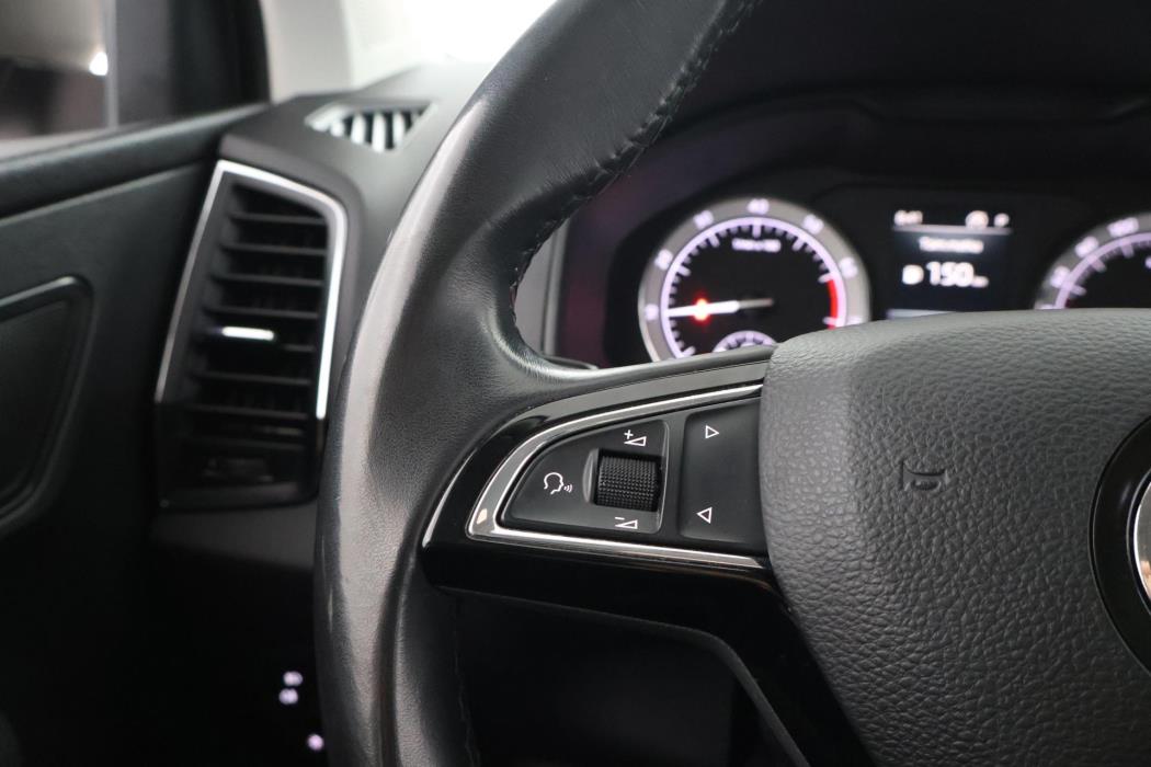 SKODA Karoq 2019