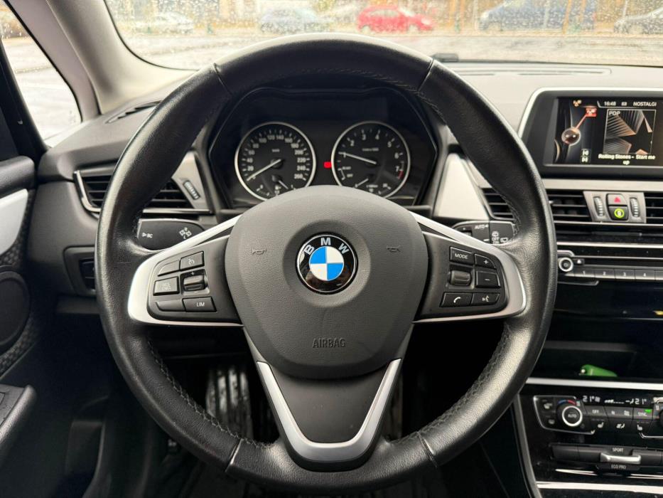 BMW 218 2017