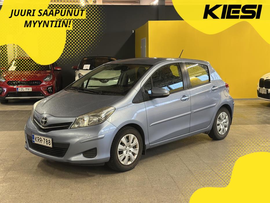 TOYOTA Yaris 2013