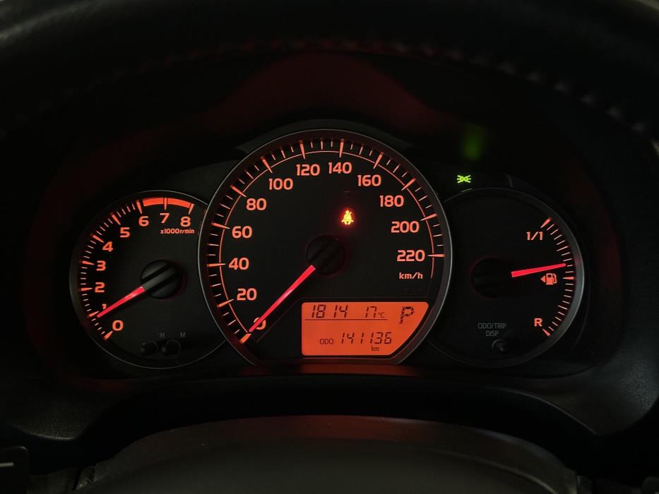 TOYOTA Yaris 2013