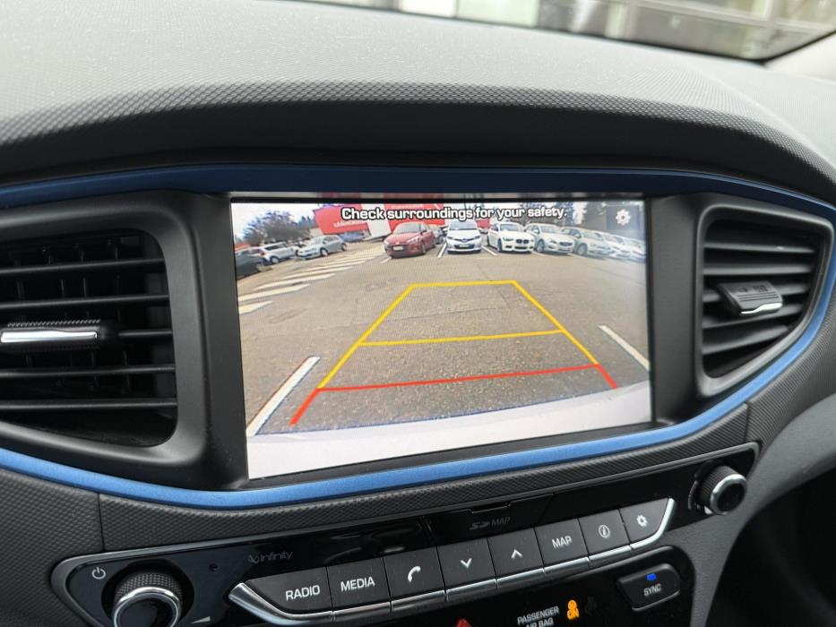 HYUNDAI Ioniq Hybrid 2017