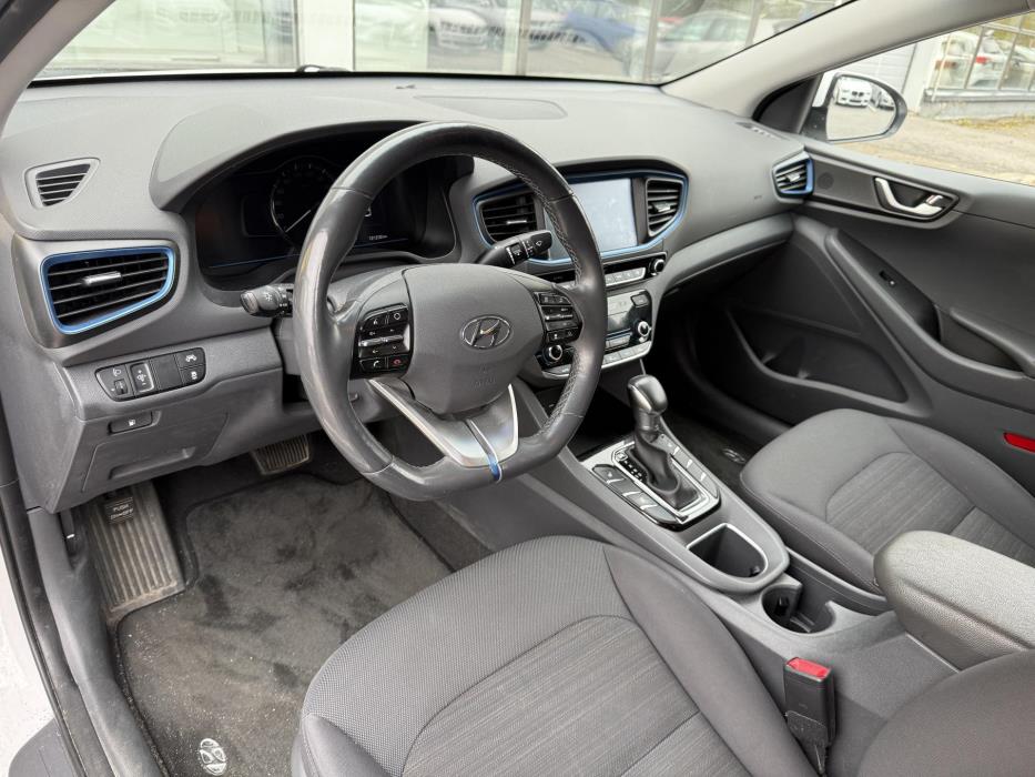 HYUNDAI Ioniq Hybrid 2017