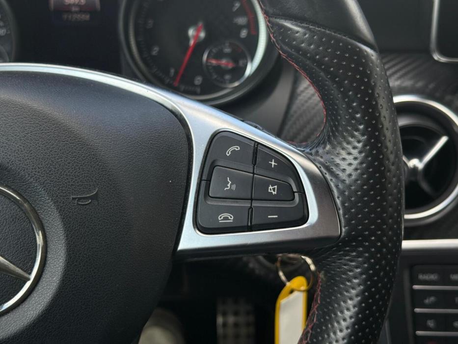 MERCEDES-BENZ A 2016