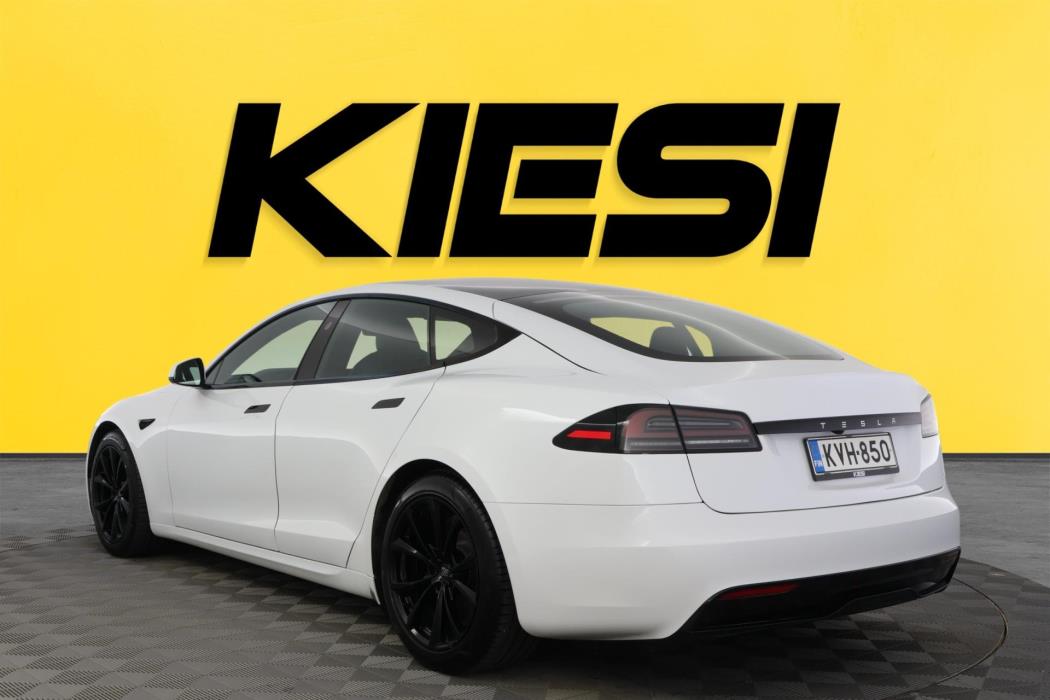 TESLA Model S 2023