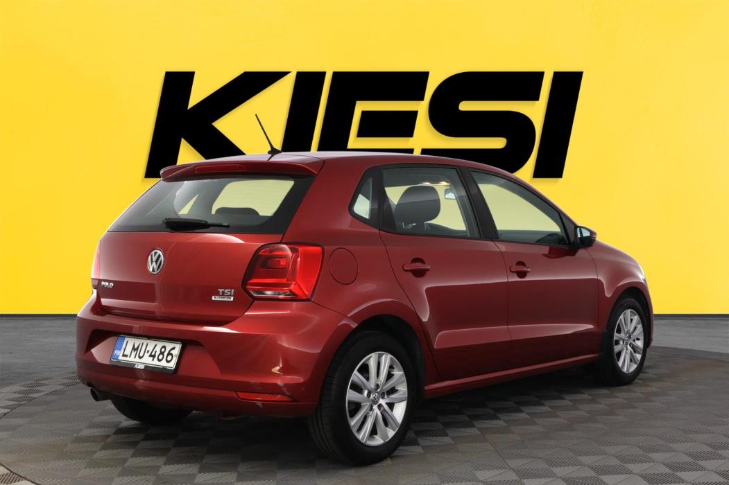 VOLKSWAGEN Polo 2016