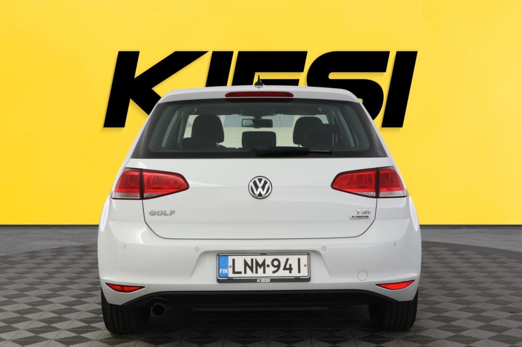 VOLKSWAGEN Golf 2016