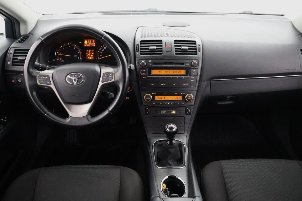 TOYOTA Avensis 2009