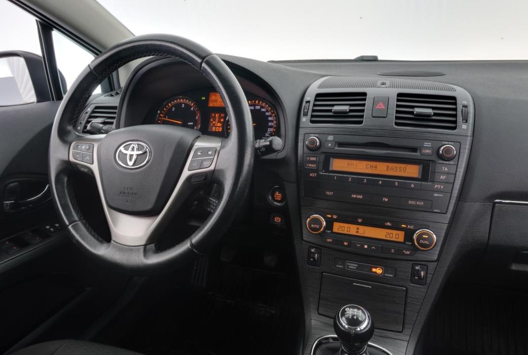 TOYOTA Avensis 2009