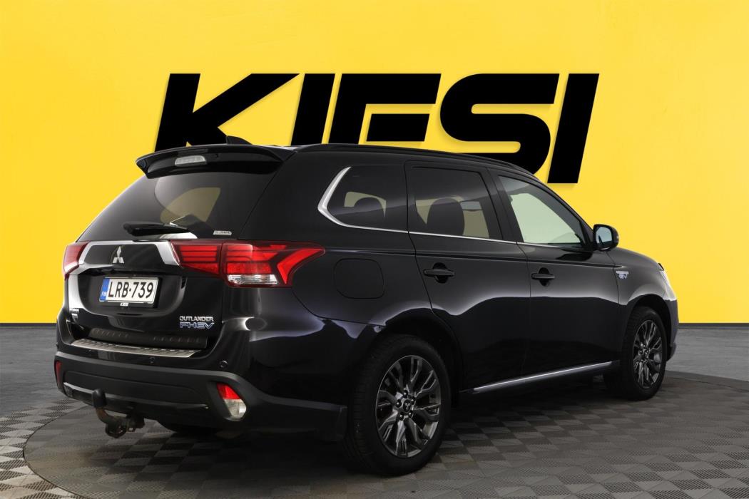 MITSUBISHI Outlander PHEV 2017
