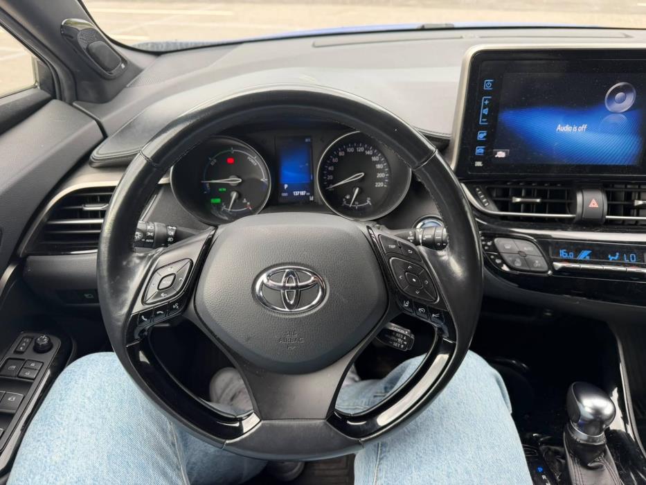 TOYOTA C-HR 2018