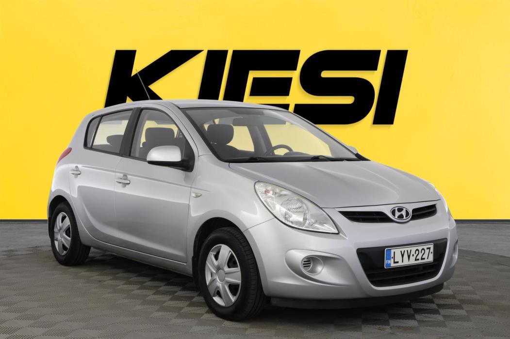 HYUNDAI i20 2010