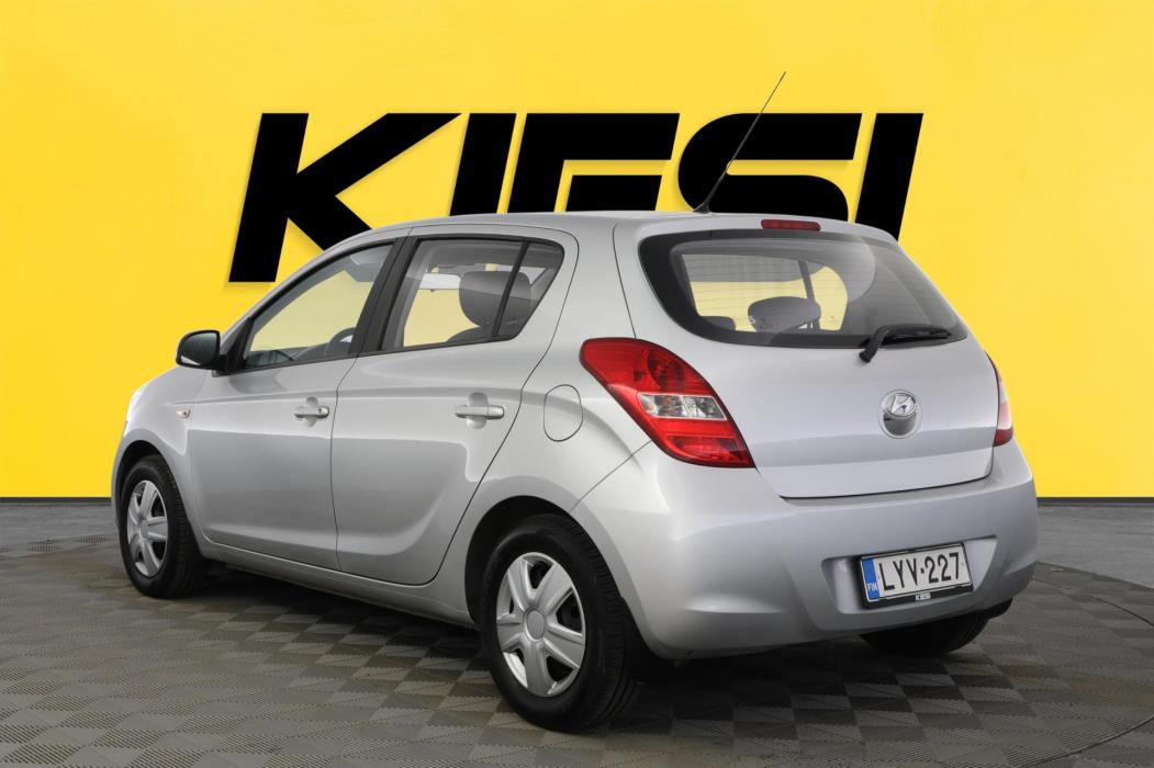 HYUNDAI i20 2010