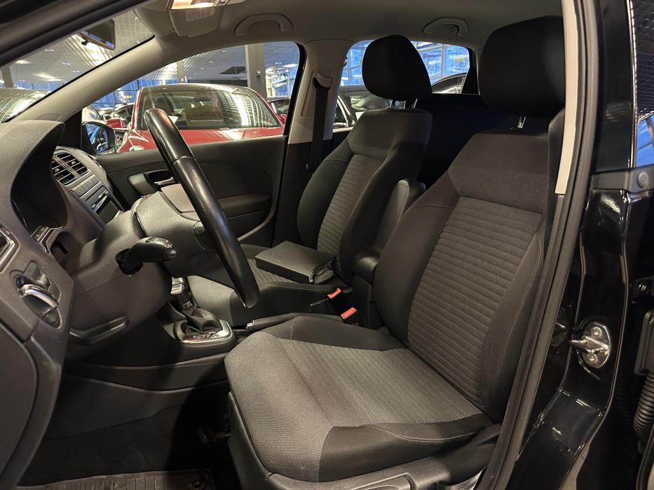 VOLKSWAGEN Polo 2009