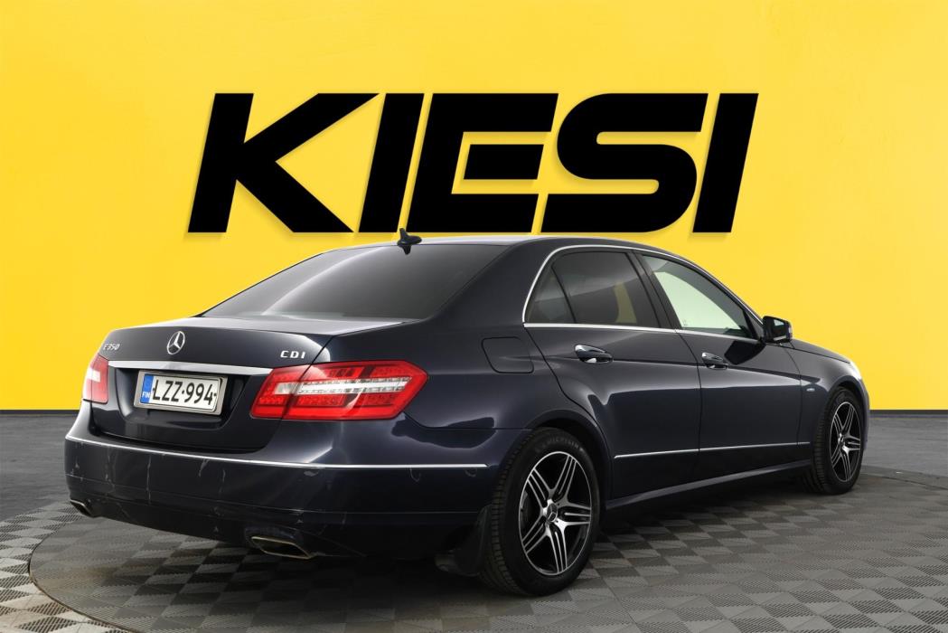 MERCEDES-BENZ E 2012
