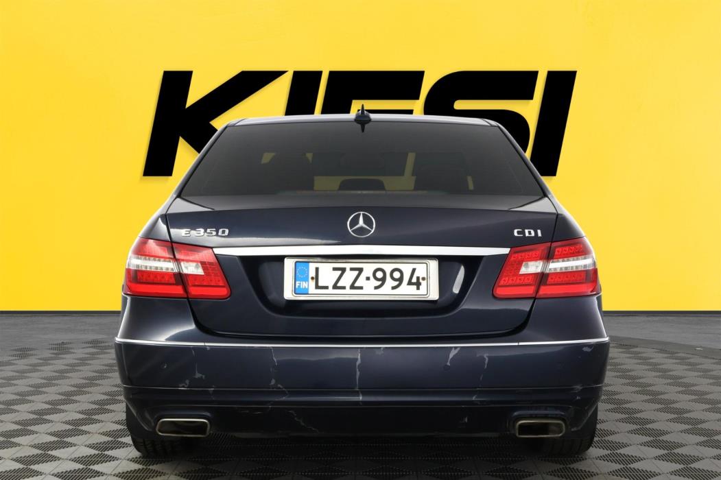 MERCEDES-BENZ E 2012