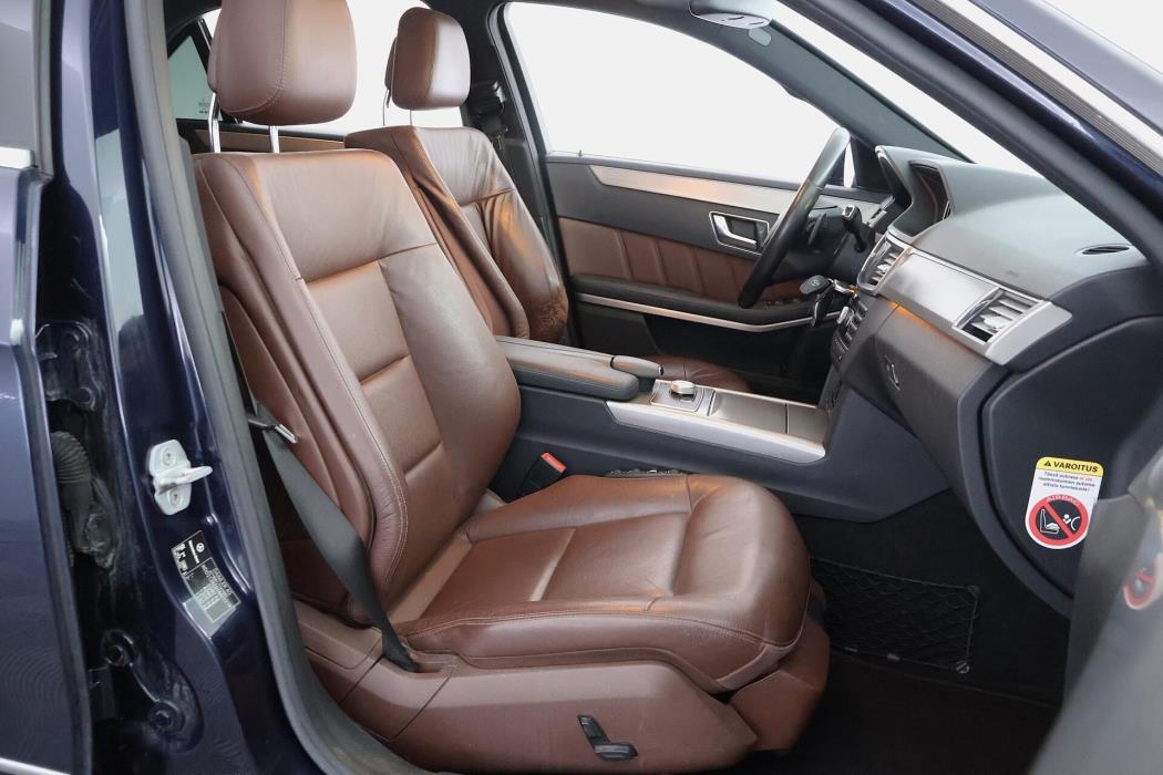 MERCEDES-BENZ E 2012