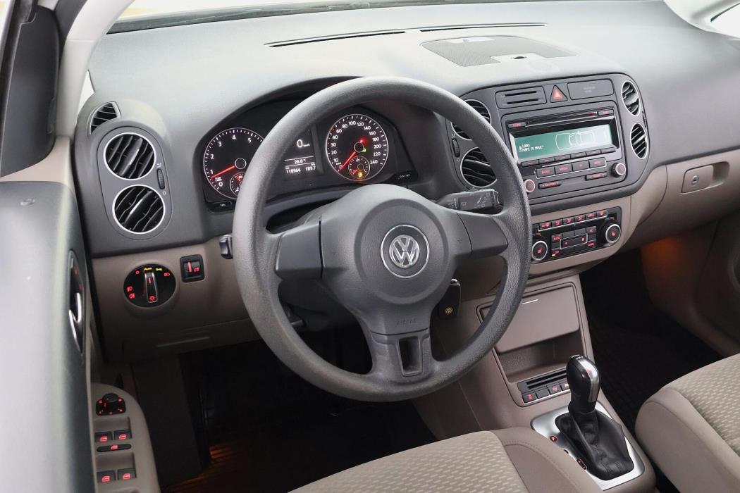 VOLKSWAGEN Golf Plus 2012