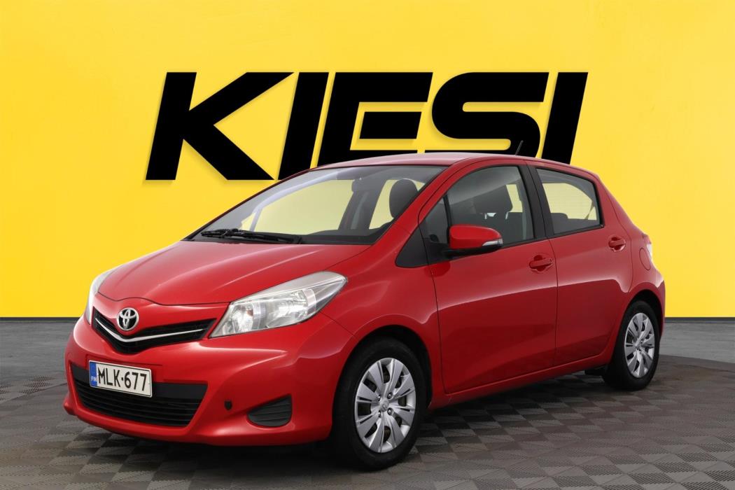 TOYOTA Yaris 2013