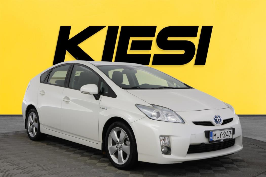 TOYOTA Prius 2010