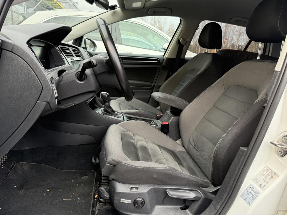 VOLKSWAGEN Golf 2018