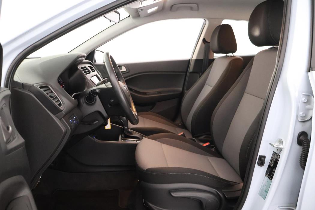 HYUNDAI i20 2019