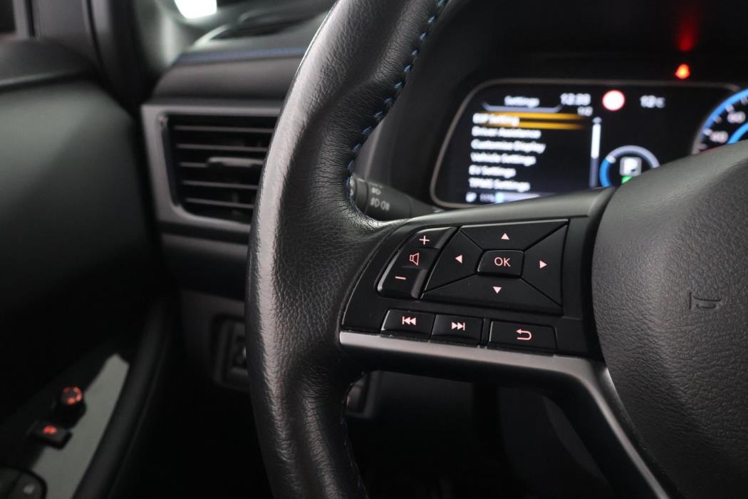 NISSAN Leaf 2022