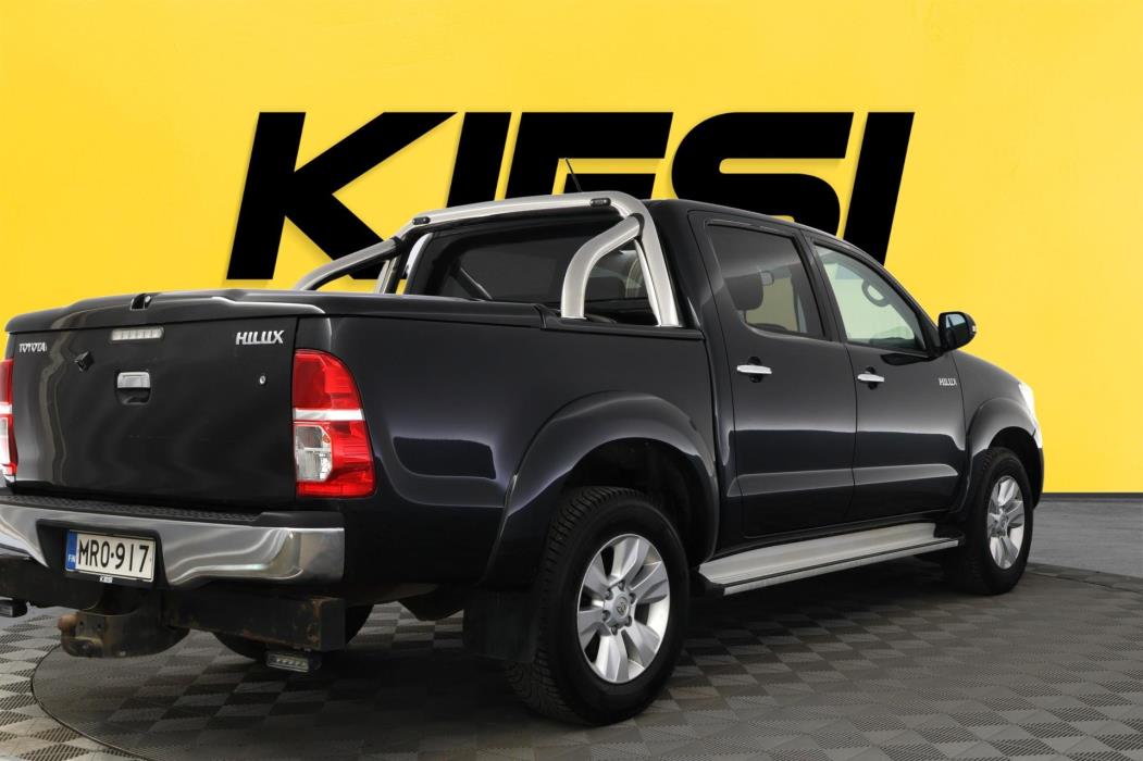 TOYOTA Hilux 2014