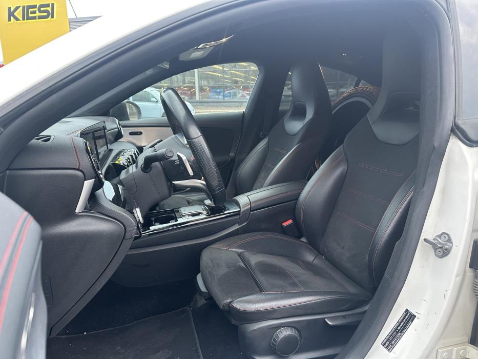 MERCEDES-BENZ CLA 2019
