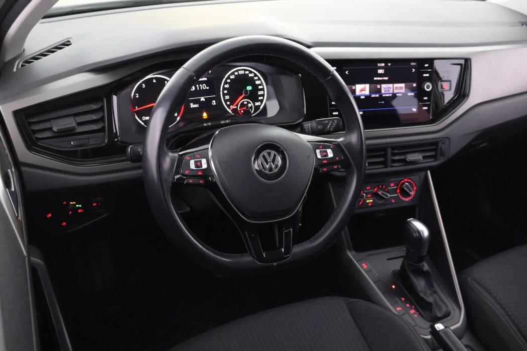 VOLKSWAGEN Polo 2020