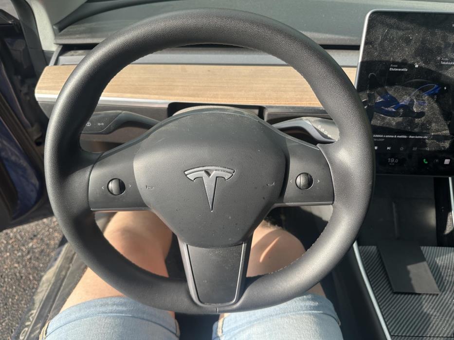TESLA Model 3 2020