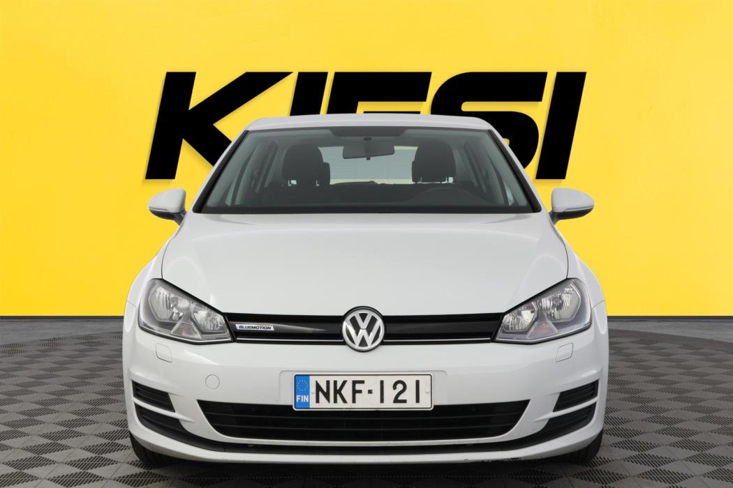 VOLKSWAGEN Golf 2016