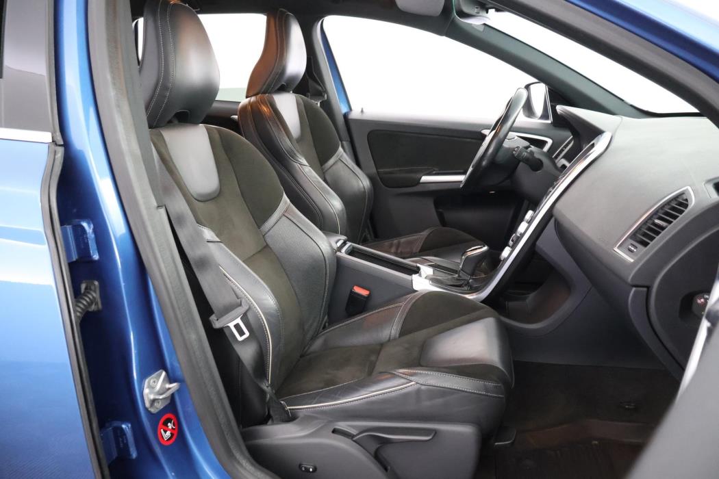 VOLVO XC60 2017