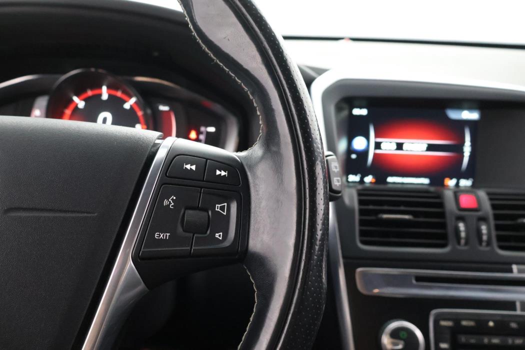 VOLVO XC60 2017