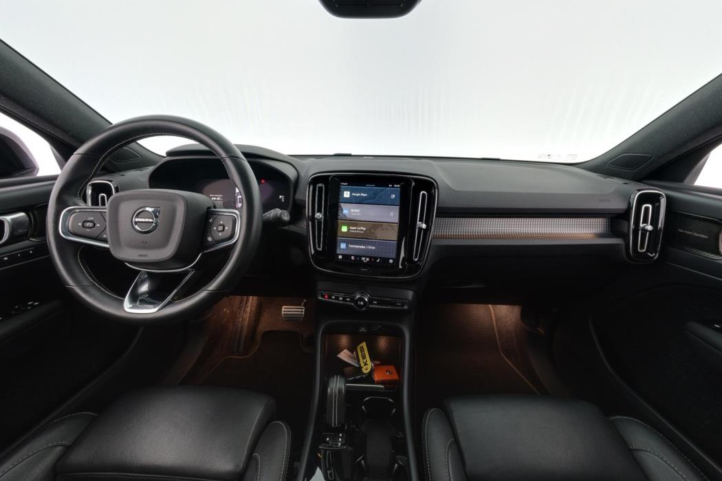 VOLVO XC40 2021