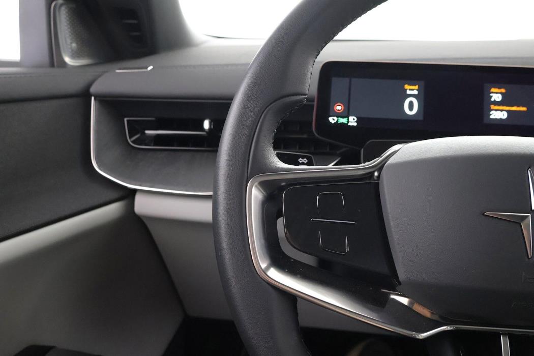 POLESTAR 3 2024