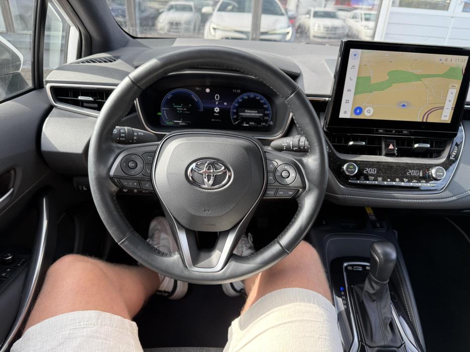 TOYOTA Corolla 2023