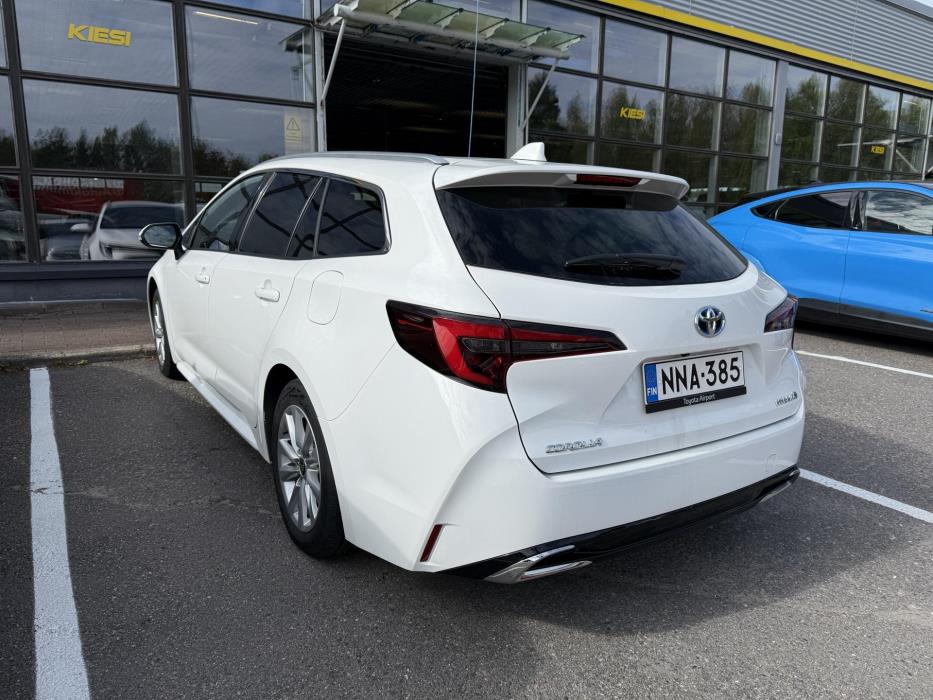 TOYOTA Corolla 2023