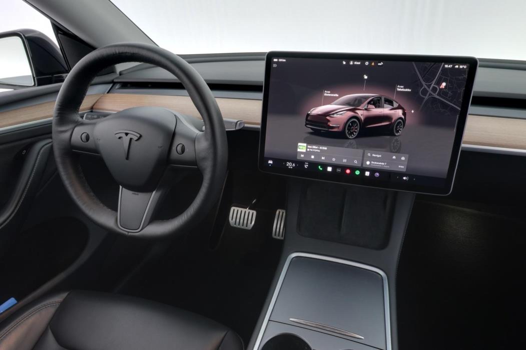 TESLA Model Y 2022