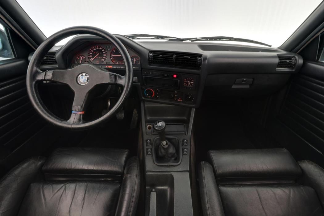 BMW 325 1987