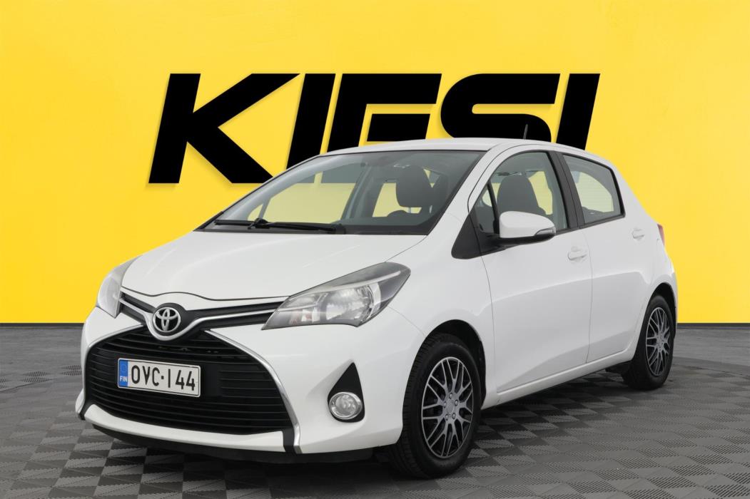 TOYOTA Yaris 2016